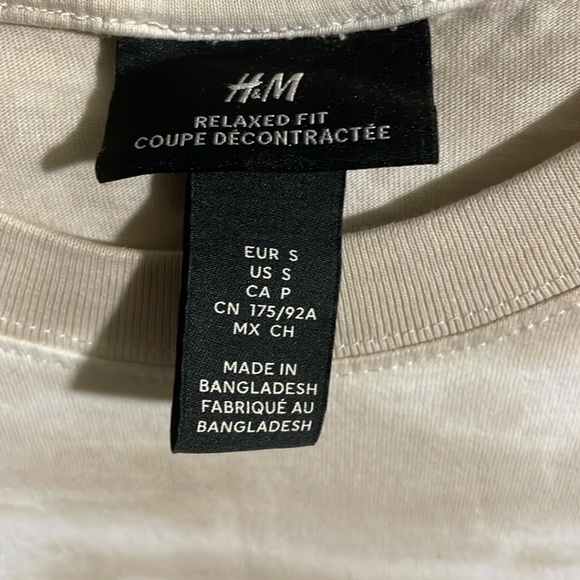H&M LES FRUITS Cream Relaxed Fit T-Shirt - Picture 2 of 2